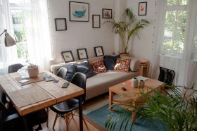 Véget érhet a budapesti airbnb-aranykorszak? Még mindig duplaannyit hoz a lakáshotel mint az albérlet